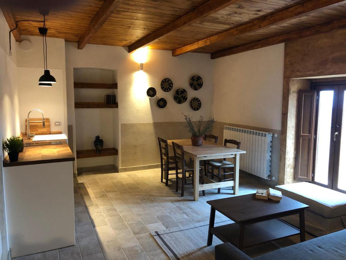 Casa Antica Leilighet Santo Stefano Di Sessanio Eksteriør bilde